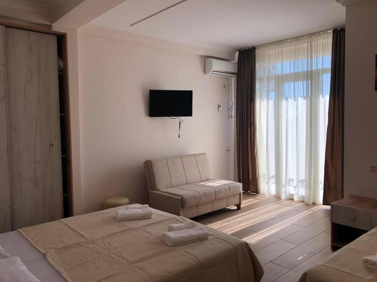 אורקי Chaki Hotel מראה חיצוני תמונה