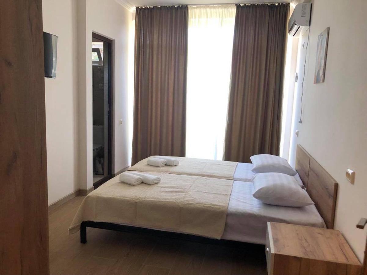 אורקי Chaki Hotel מראה חיצוני תמונה